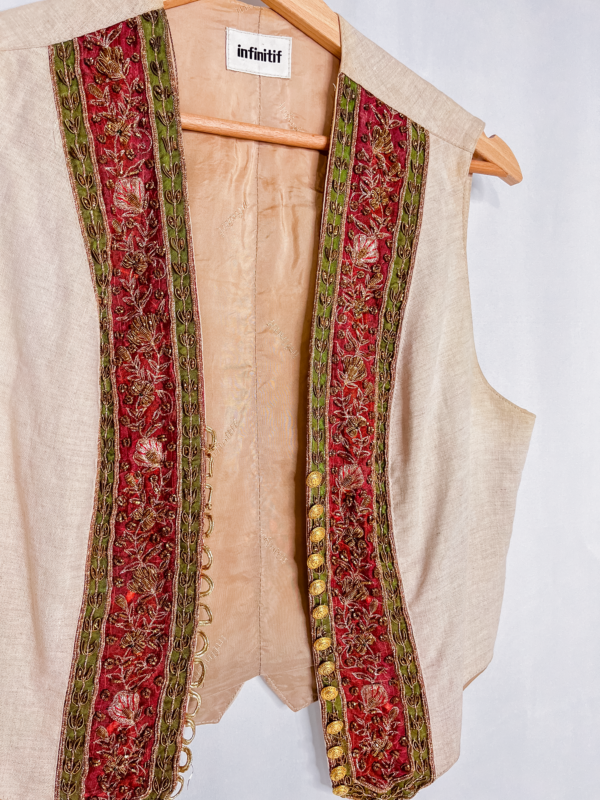 VESTE SANS MANCHE ORIENTALE – Image 5