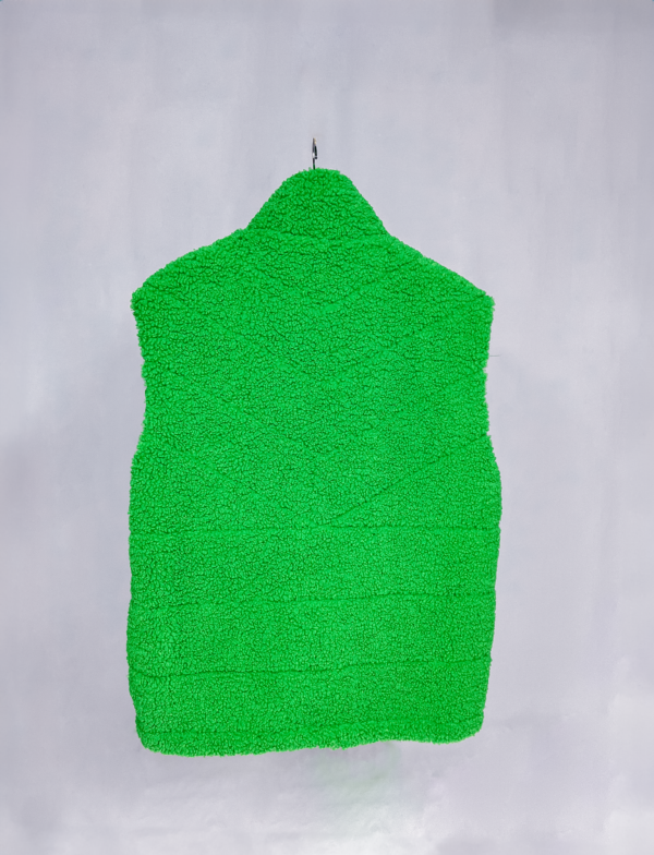 VESTE SANS MANCHE VERTE – Image 3